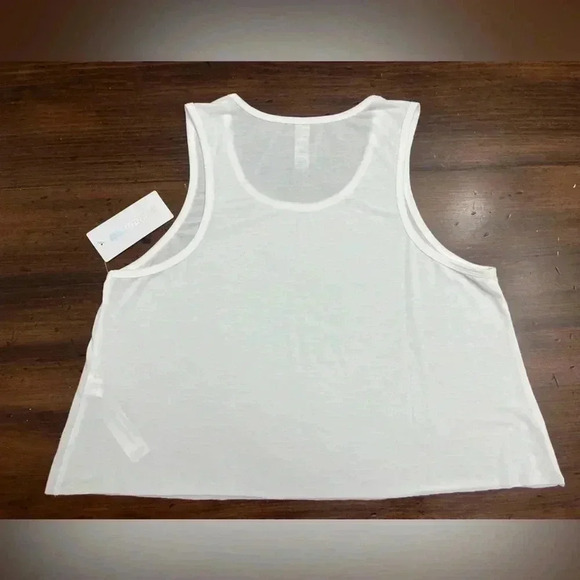 2/$12 Marika Essential Cropped Tank White Size Large Raw Hem Relaxed Fit Active - Picture 2 of 11